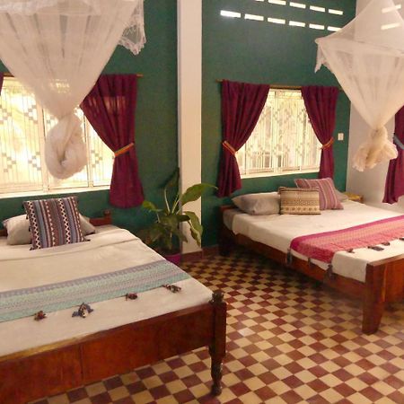 The Playground Bed & Breakfast กำปอต ภายนอก รูปภาพ