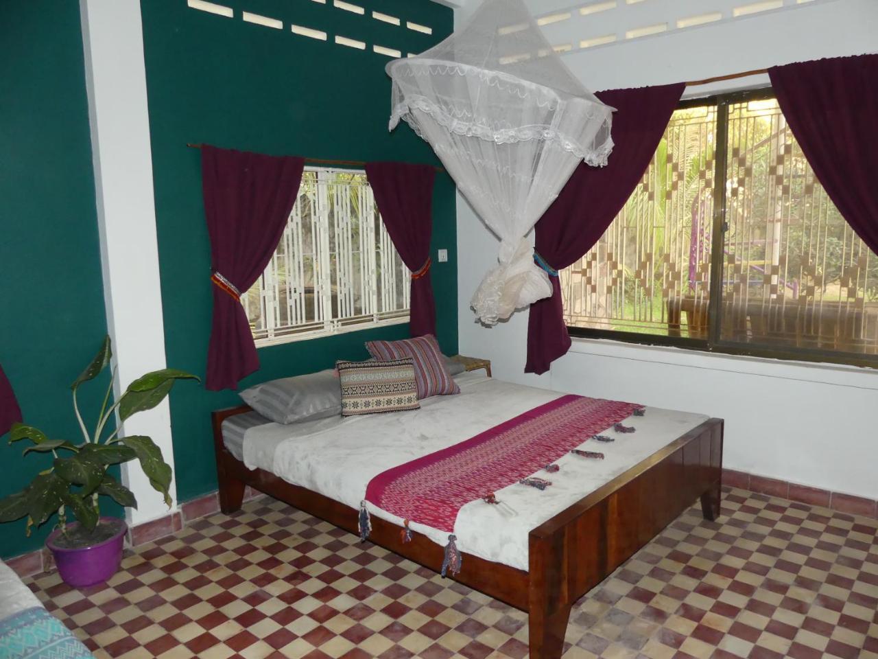 The Playground Bed & Breakfast กำปอต ภายนอก รูปภาพ