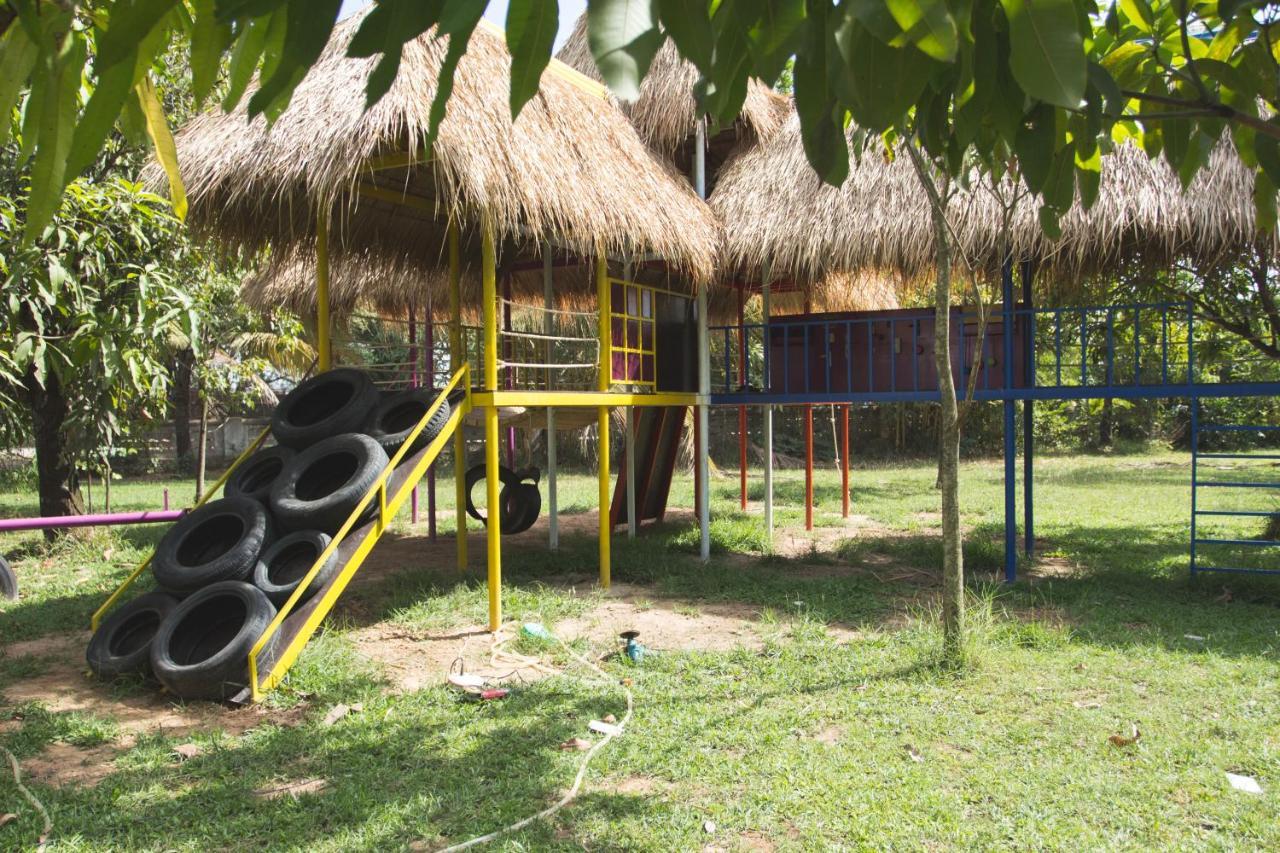 The Playground Bed & Breakfast กำปอต ภายนอก รูปภาพ