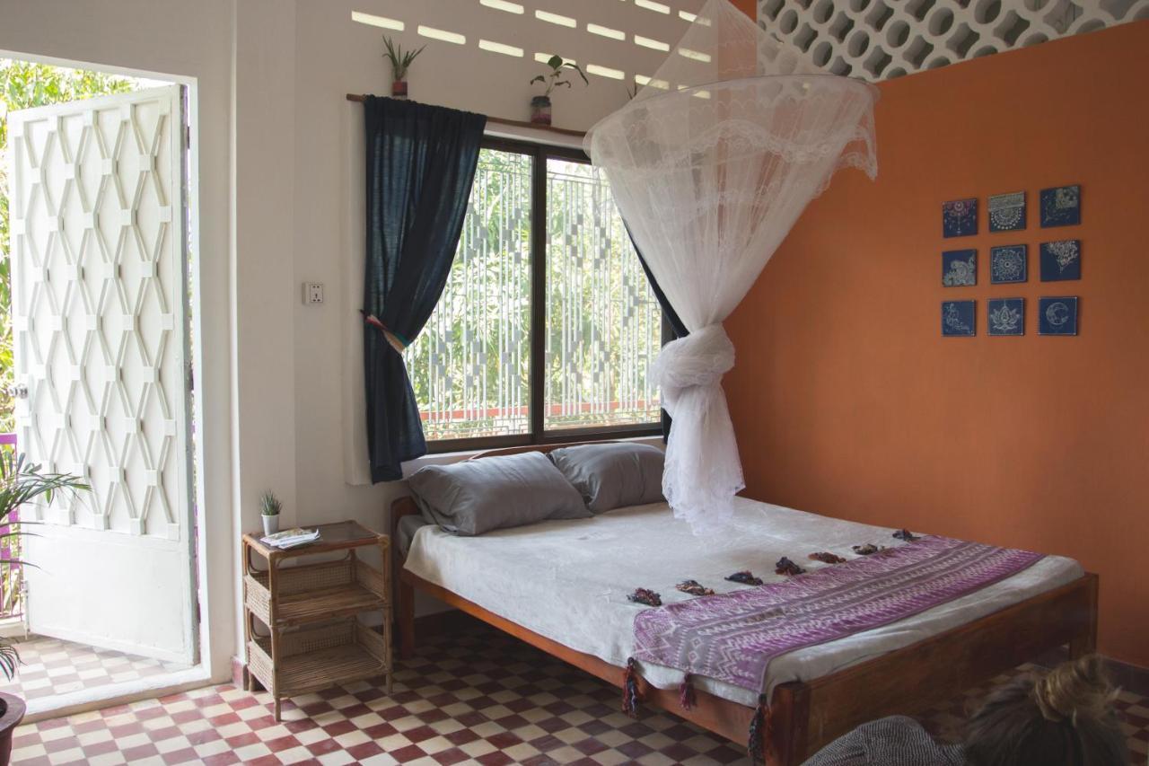 The Playground Bed & Breakfast กำปอต ภายนอก รูปภาพ